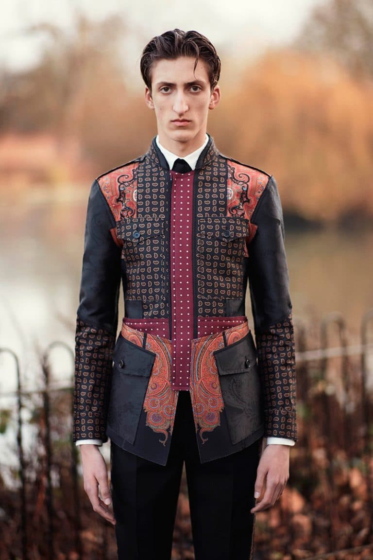 Alexander McQueen 2017 Fall Winter Collection Lookbook