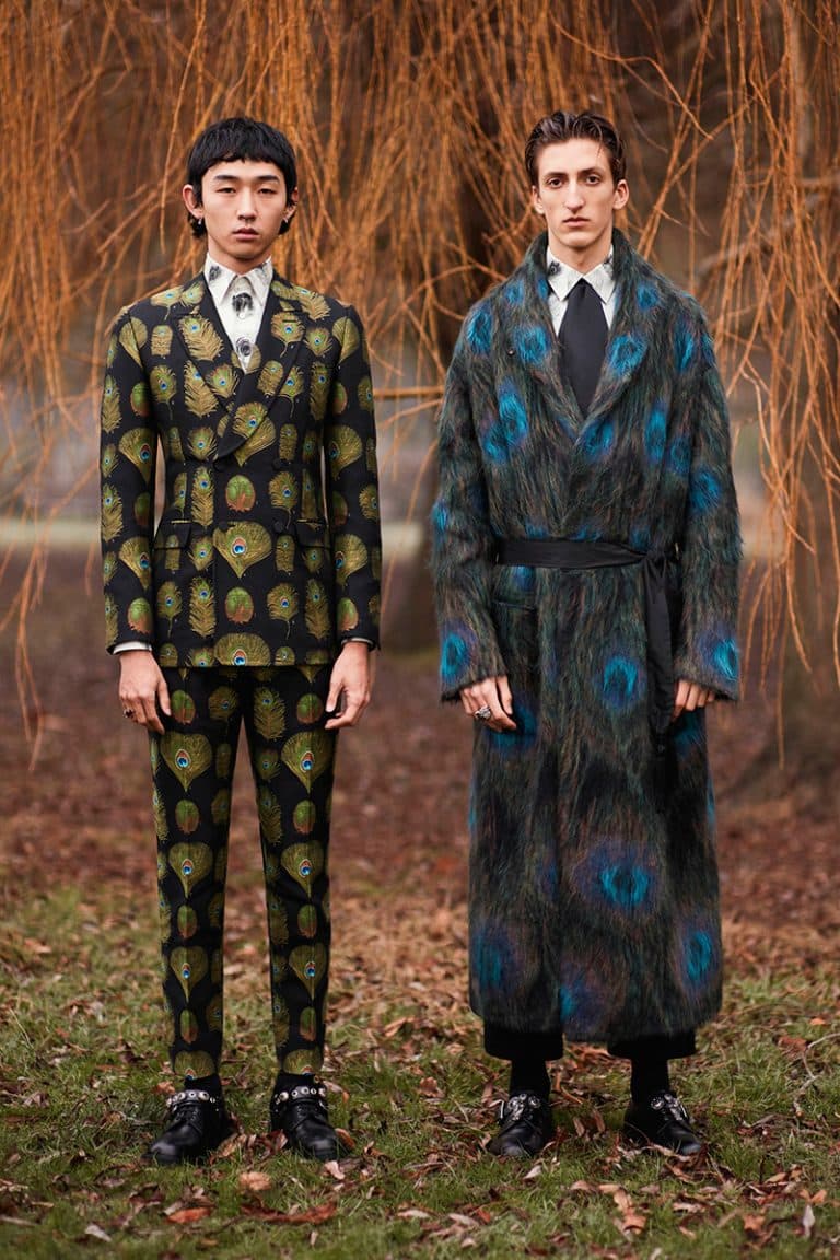 Alexander McQueen 2017 Fall Winter Collection Lookbook