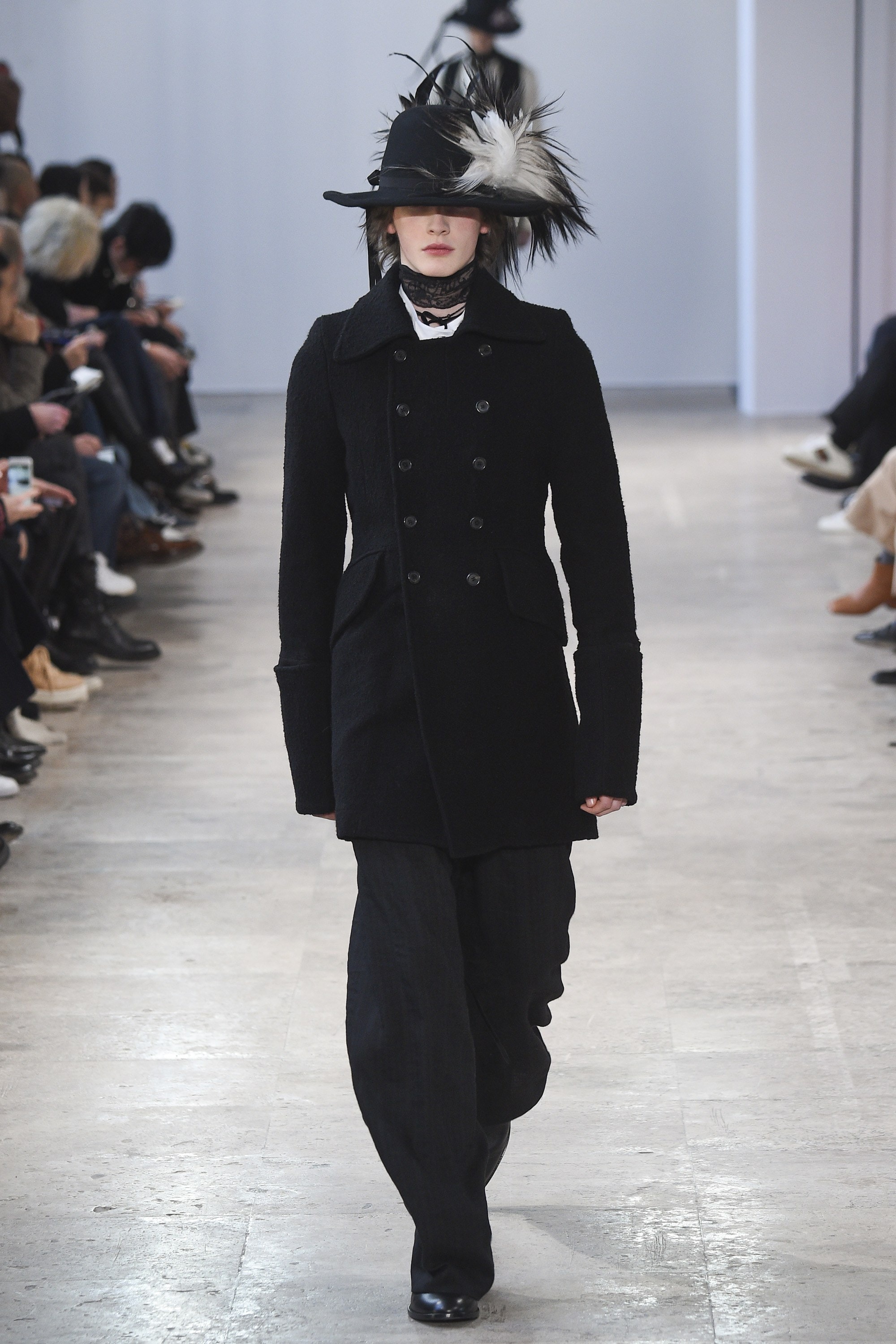 Ann Demeulemeester 2017 fall winter fashion style paris week pfw black clothes runway images photos