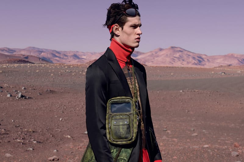 Livestream Givenchy's 2017 Fall/Winter Runway Show Now