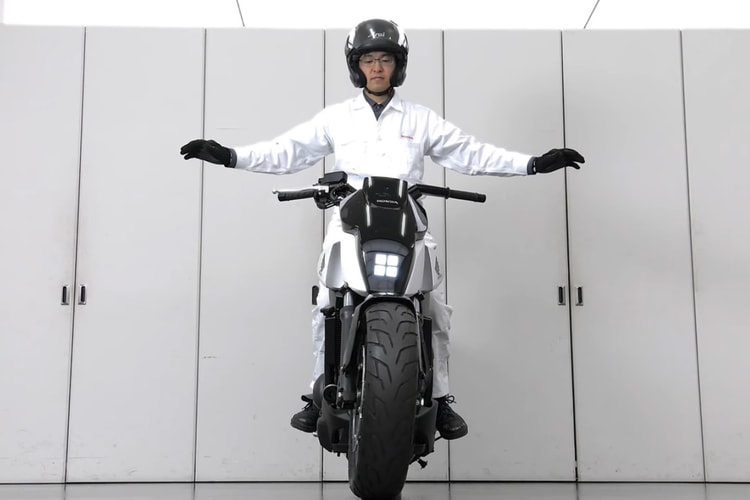 Honda Reveals the Self-Balancing, Self-Driving Motorcycle of the Future