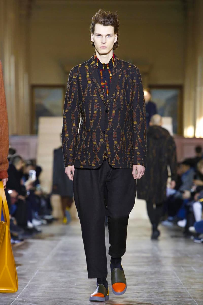 Issey Miyake Fall Winter Paris Fashion Week 2017