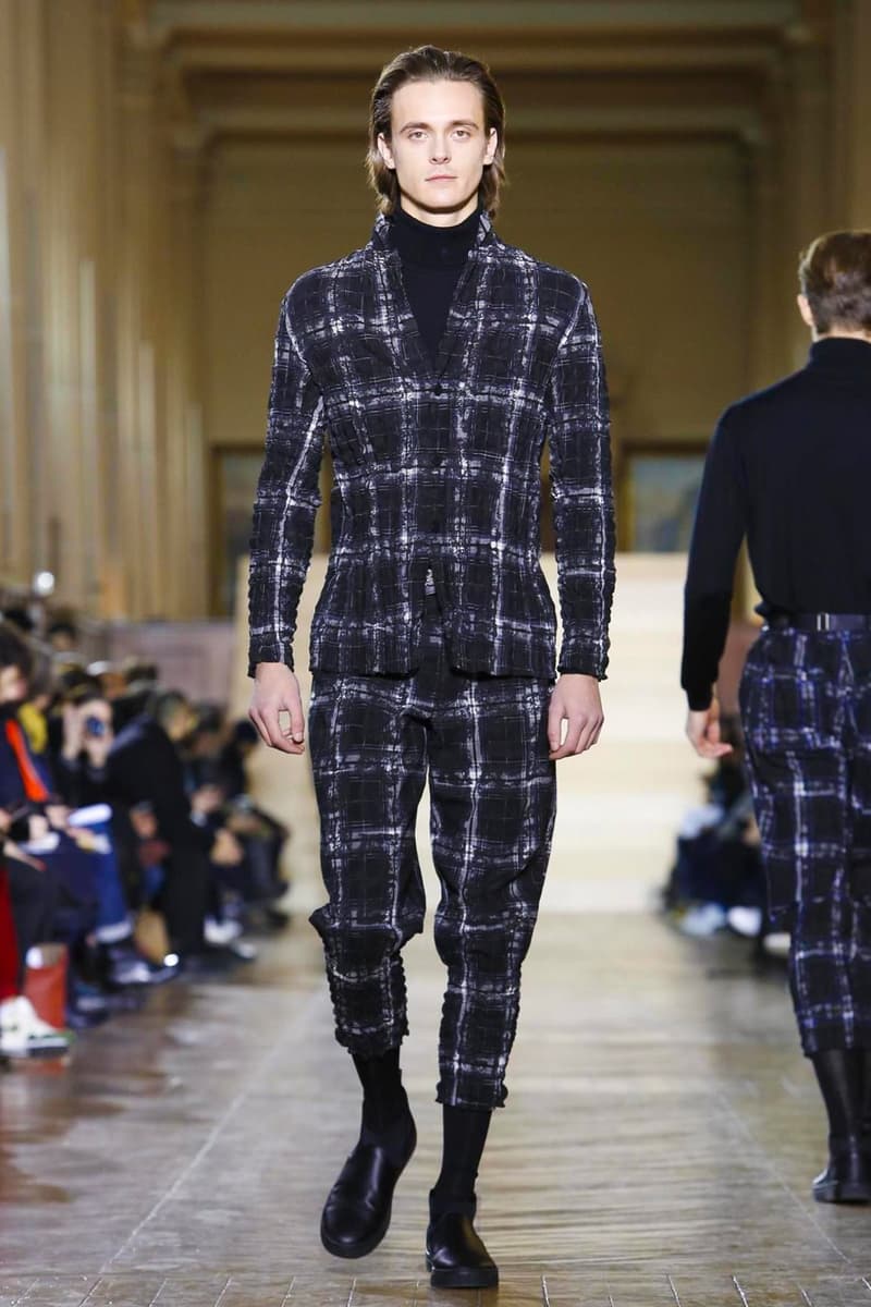 Issey Miyake Fall Winter Paris Fashion Week 2017