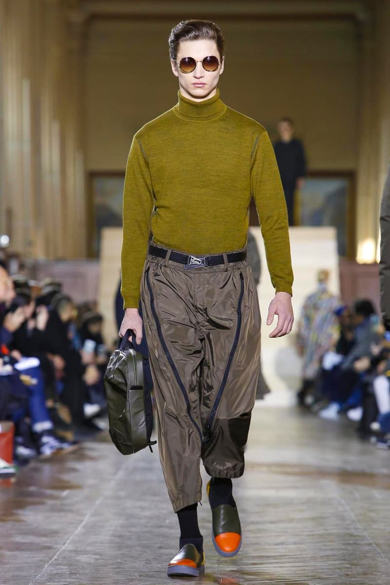 Issey Miyake Fall Winter Paris Fashion Week 2017