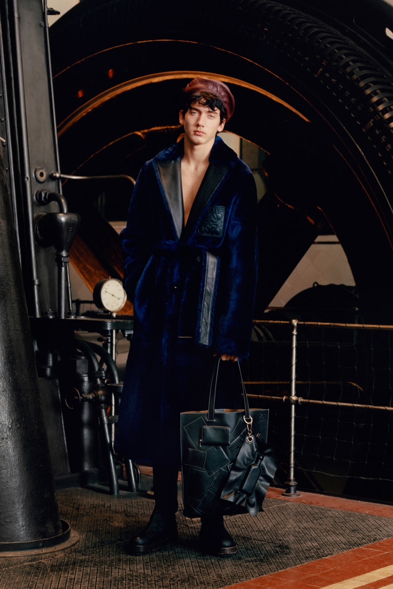 Loewe 2017 Fall/Winter Collection Lookbook