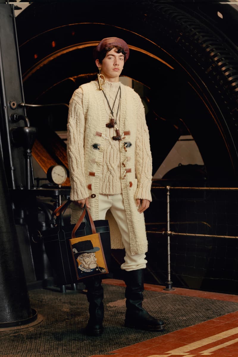 Loewe 2017 Fall/Winter Collection Lookbook