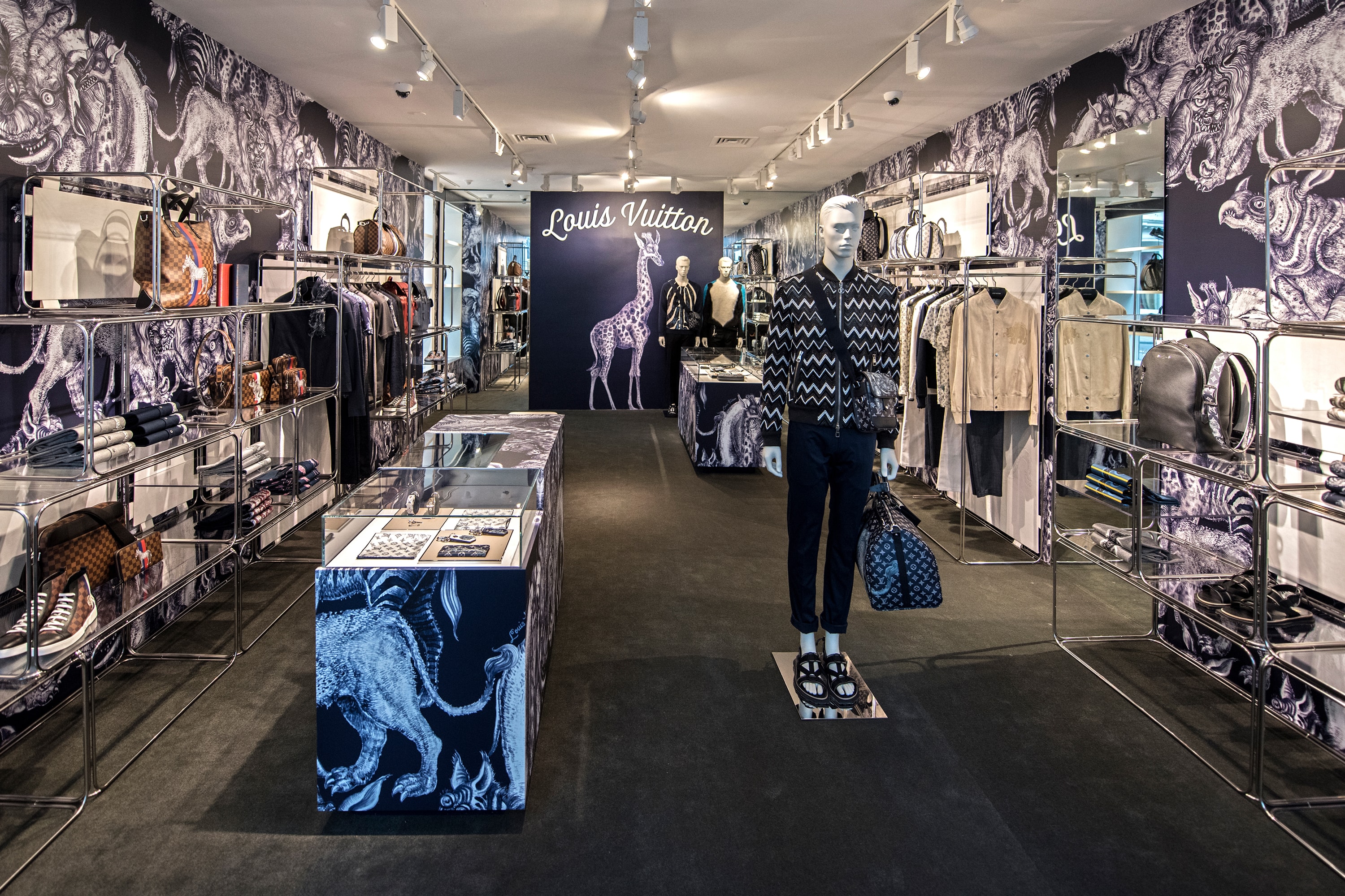 Louis Vuitton Unveils Men's Spring-Summer 2022 collection in Soho