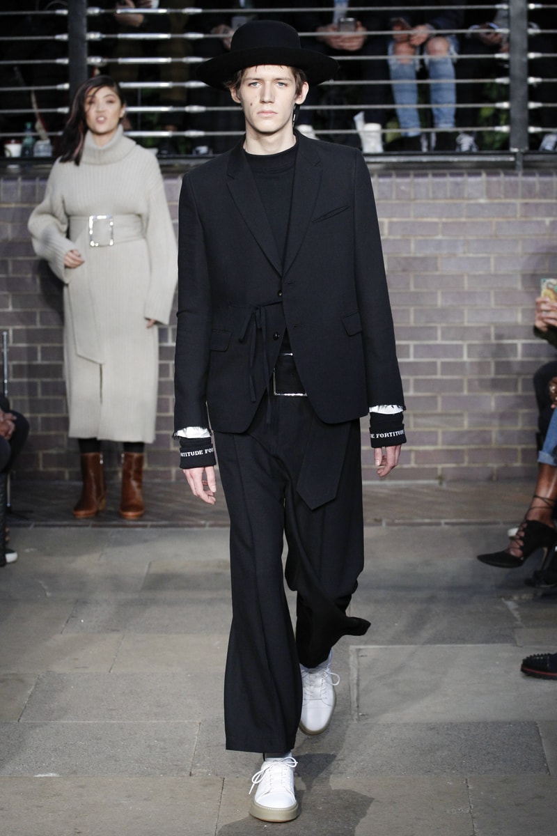 MIHARAYASUHIRO 2017 Fall/Winter Collection Runway Show London Fashion Week Men's Mihara Yasuhiro