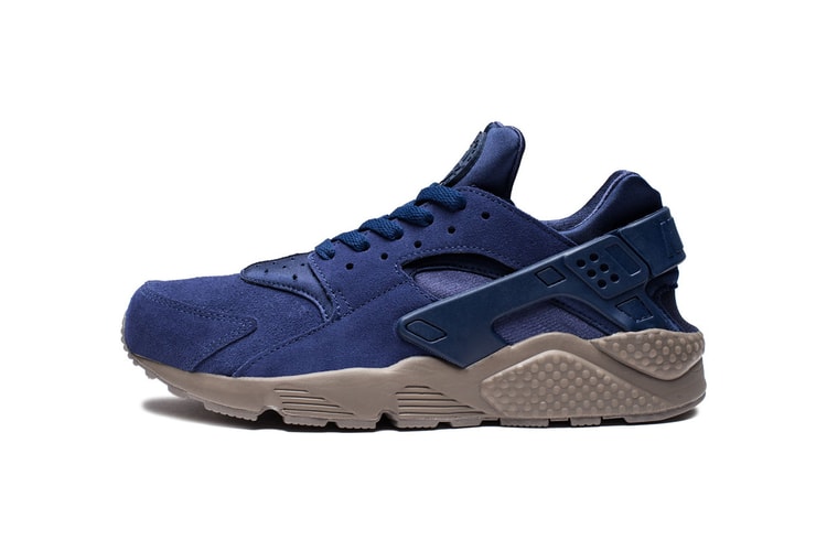 Nike's "Binary Blue" Air Huarache Sports a Mushroom-Colored Sole