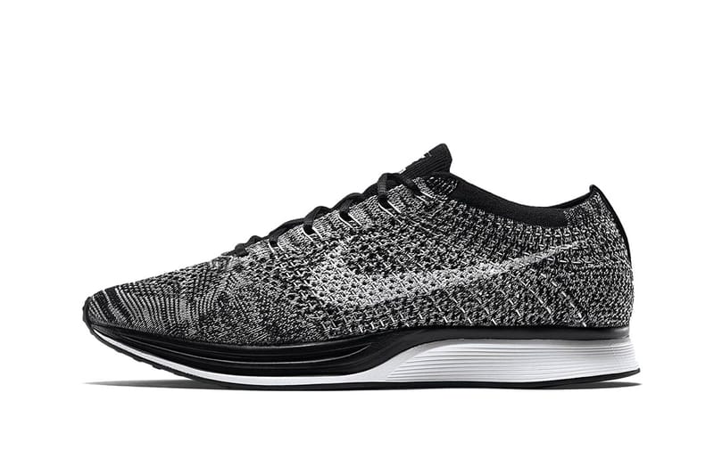 nike flyknit 2 oreo