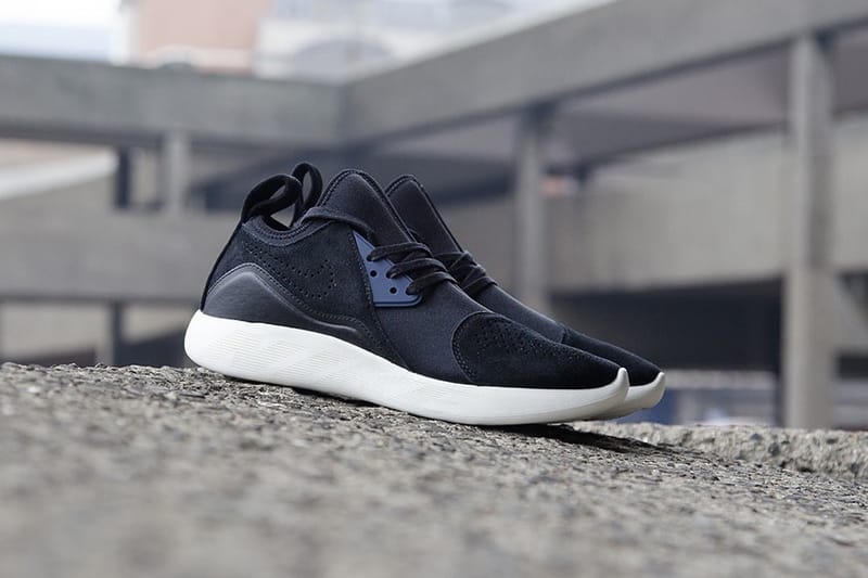 ●中古美品NIKE LUNARCHARGE PREMIUM/ルナチャージ プレミアム/ブラック グレー ナイキ US9.5 (27.5cm)クリスティアーノ・ロナウド