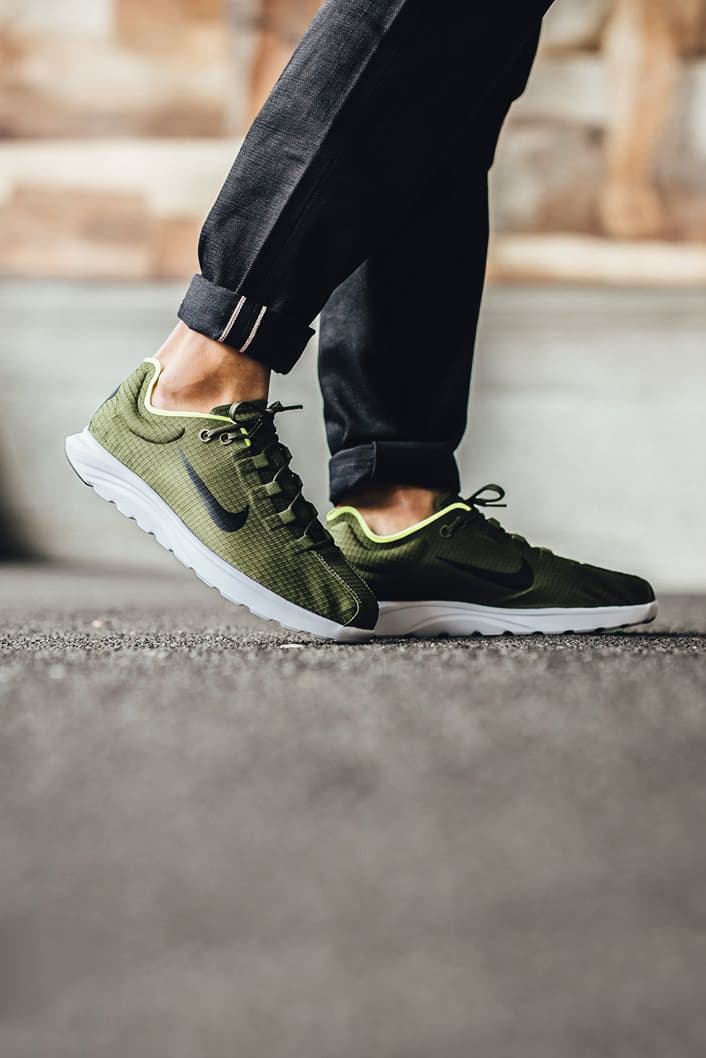 Nike Mayfly Lite SE Legion Green