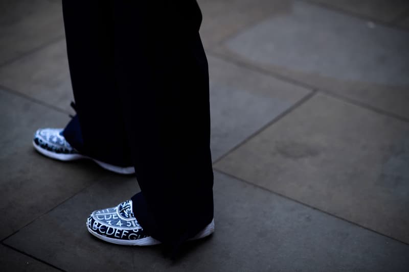 Streetsnaps: London Fashion Week Men's Day 1 HYPEBEAST Fashion Streewear Sneakers England United Kingdom Photography