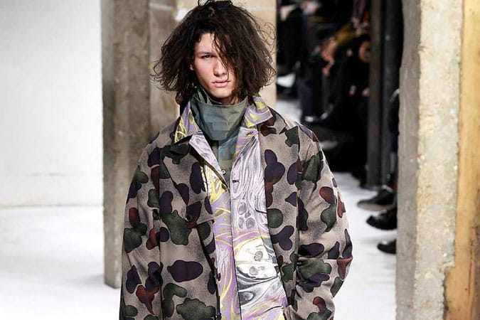 Yohji Yamamoto's 2017 Fall/Winter Collection Mixes Directional Cool and Artistic Flair