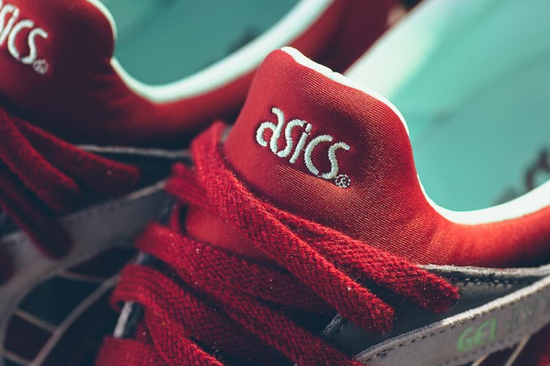 ASICS GEL-Lyte V in Carbon/OT Red