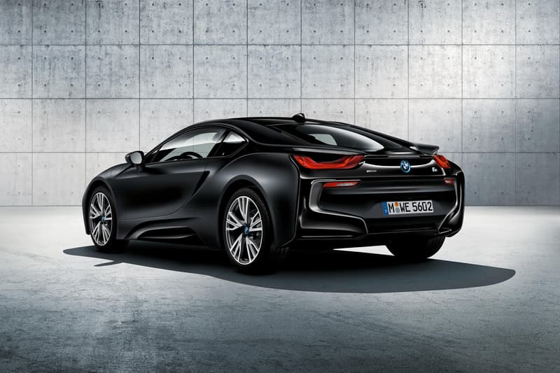 BMW i8 Protonic Frozen Black Frozen Yellow BMW Individual Program