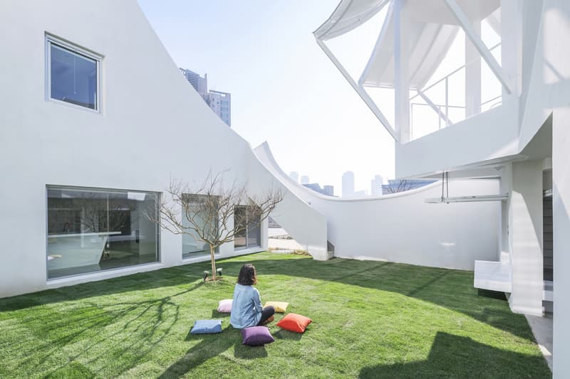 Flying House IROJE KHM Architects Korea