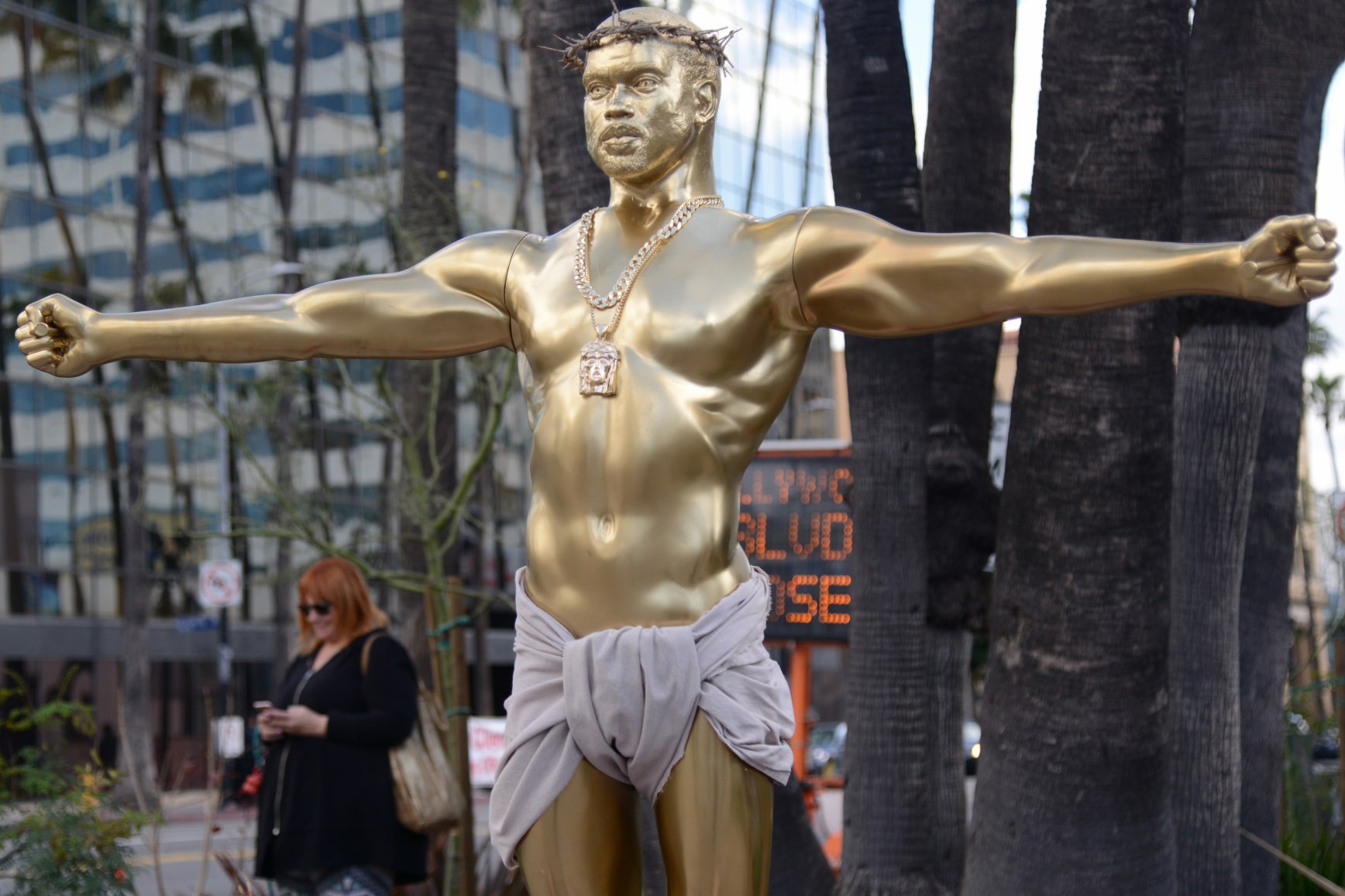 Life-Sized Kanye West Jesus Statue Hollywood Boulevard Gold YEEZY YEEZUS