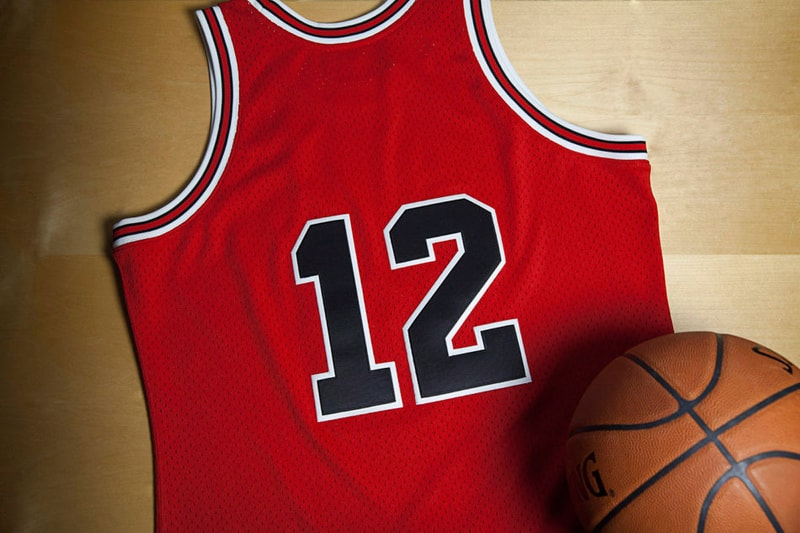 Mitchell Ness Michael Jordan 12 Jersey