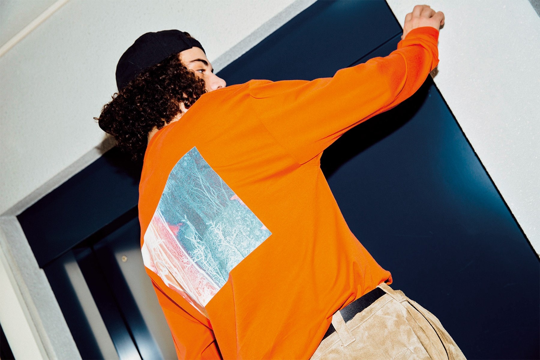 SHIPS JET BLUE Highlights Graphic Prints and Bold Colors for 2017 Spring/Summer Lookbooks Thrasher Fruit of the Loom Vans