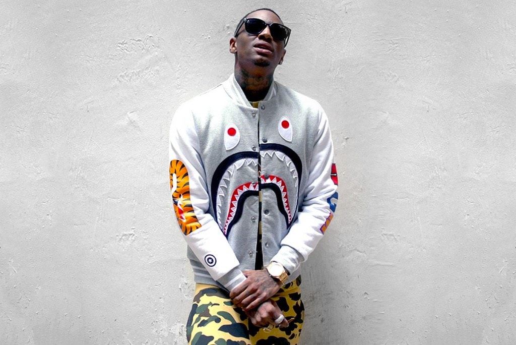 Soulja Boy Taunts Chris Brown for Not Signing Fight Contract Music Boxing Videos