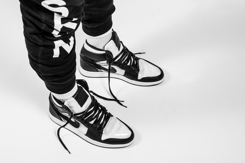 The Shoe Surgeon COMME des GARÇONS x Air Jordan 1