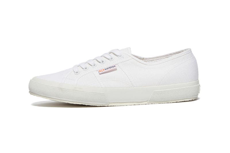 how to clean white canvas supergas