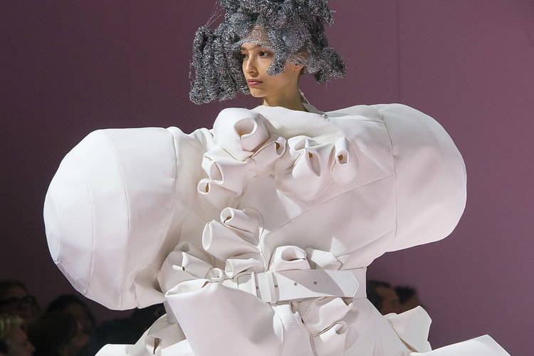 COMME des GARÇONS Reinterprets the Silhouette in 2017 Fall Collection