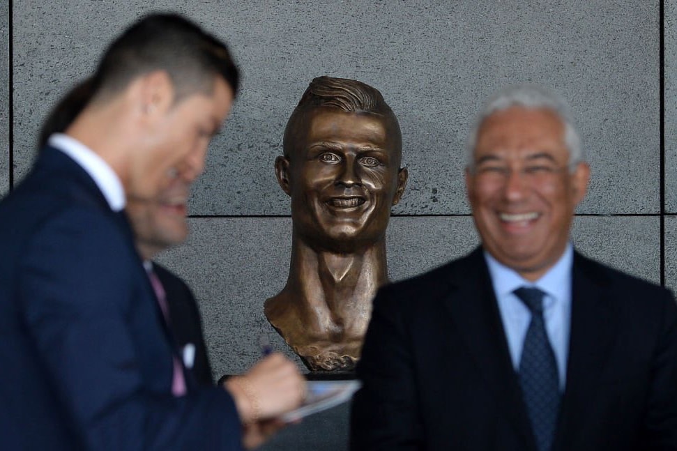 cristiano ronaldo madeira portugal international airport bronze bust statue face football soccer twitter