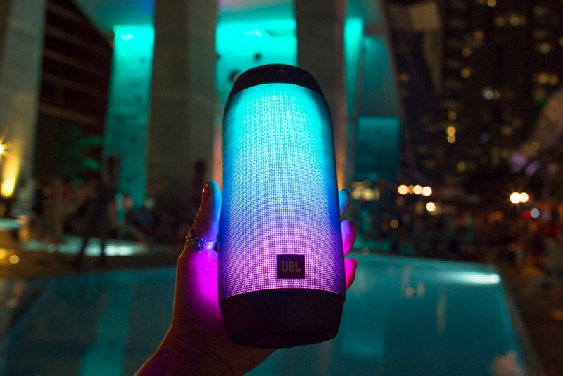 JBL charge 3 pulse 2 everest 700 speakers headphones