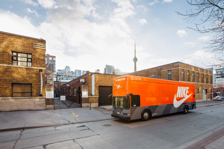 Nike's Air Max Bus Takes to the Streets of Toronto