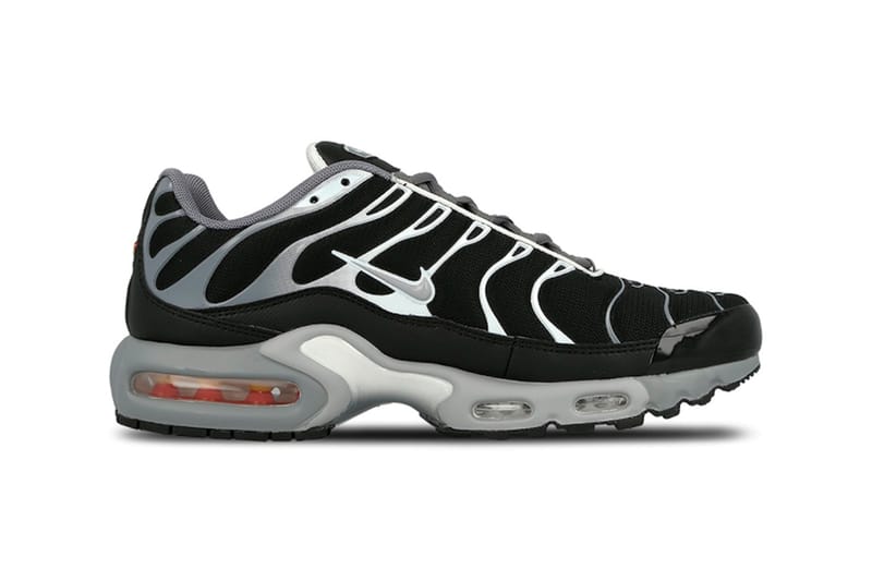 nike air max plus monotone gradient