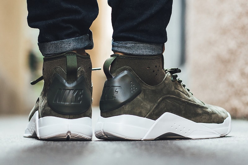 Nike Hyperdunk Low Lux in Cargo Khaki