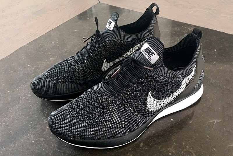 Nike Mariah Flyknit Racer Swoosh Running Performance