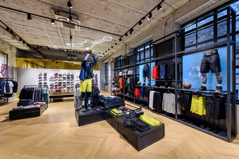 Nike Moscow Russia Flagship Store Kuznetskiy Most 14