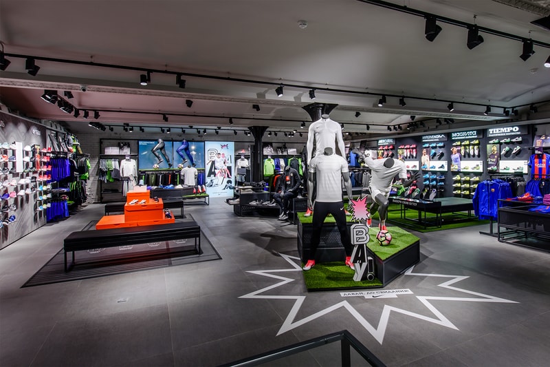 Nike Moscow Russia Flagship Store Kuznetskiy Most 14