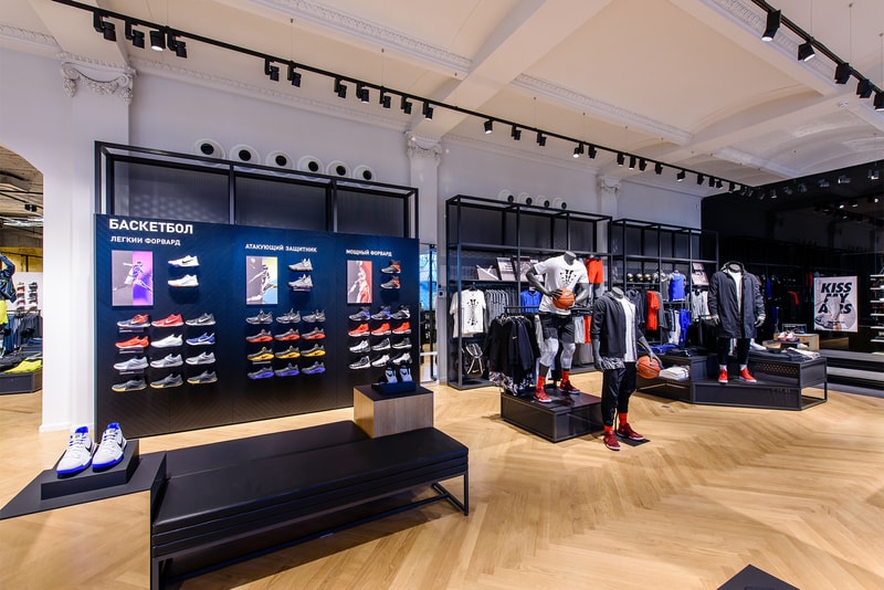 Nike Moscow Russia Flagship Store Kuznetskiy Most 14