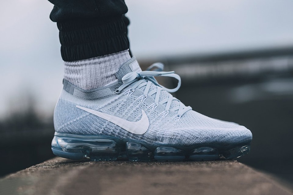 Nike air vapormax platinum mens Clearance