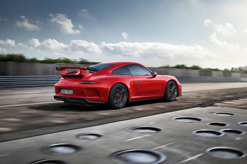 Porsche 2018 911 gt3 sports car