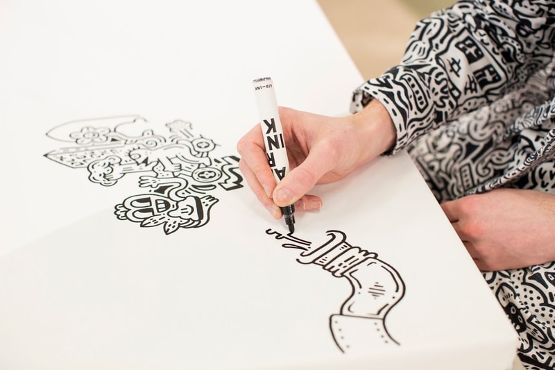 Tiger Beer Present Air-Ink Pollution Pen Art