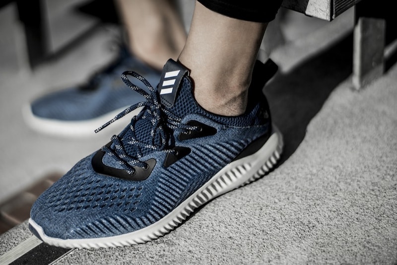 adidas AlphaBOUNCE EM Three Stripes