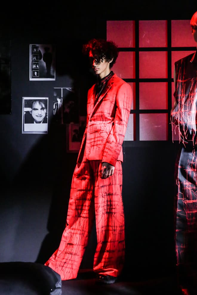 Dior Homme Pre-Fall 2017 Collection Ginza Six Black Red White