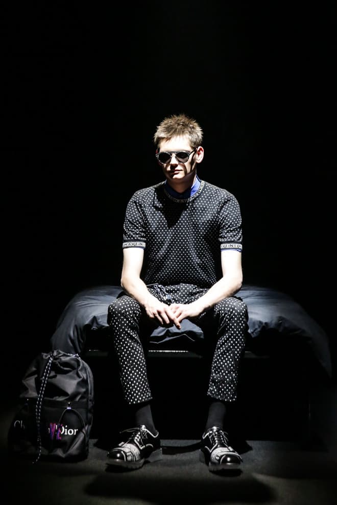 Dior Homme Pre-Fall 2017 Collection Ginza Six Black Red White