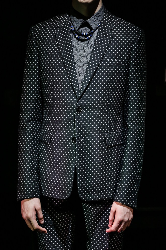 Dior Homme Pre-Fall 2017 Collection Ginza Six Black Red White