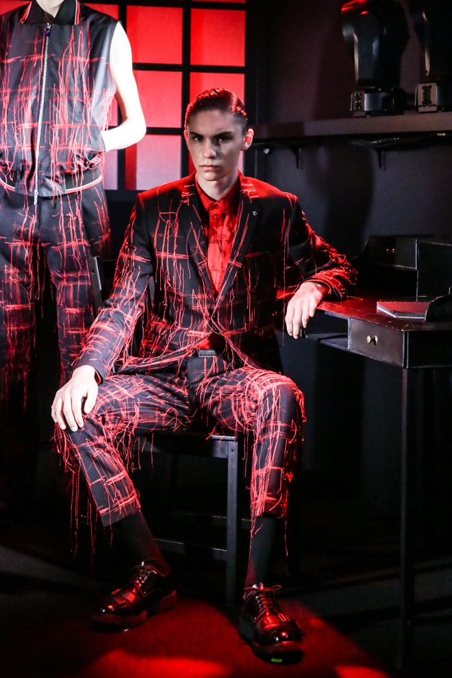 Dior Homme Pre-Fall 2017 Collection Ginza Six Black Red White