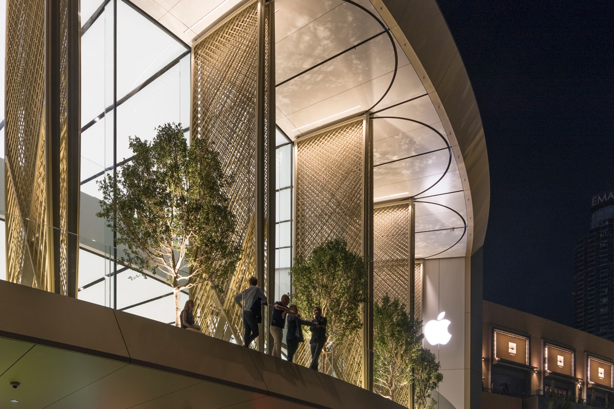 Apple Dubai Mall Store Solar Wings
