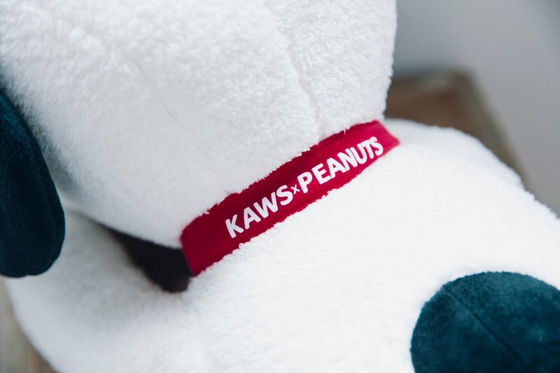 KAWS  'Peanuts' Uniqlo UT Collection Snoopy Woodstock