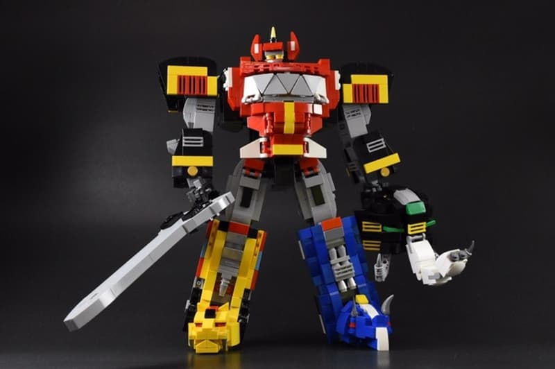 LEGO Fan Builds Original Power Ranger Megazord