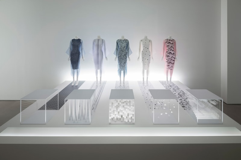 Nendo Jil Sander Milan Design Week Invisible Outlines 80 Sheets of Mountains Jellyfish Vases