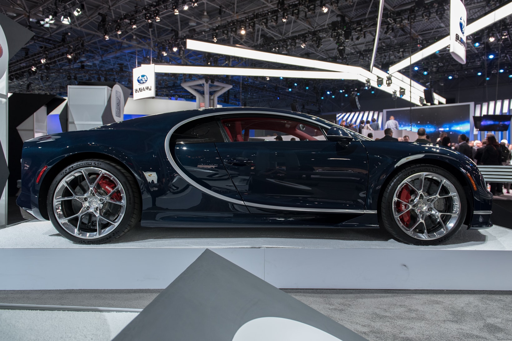 Bugatti Chiron Blue
